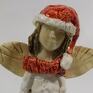 upominek święta w czapce Św. Mikołaja - ceramika anioł