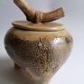 ceramika: pojemnik ręcznie zrobiony