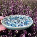 Folkowa mydelniczka ceramiczna z odpływem wody