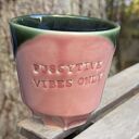 PUSSYTIVE VIBES ONLY - czarka ceramiczna Monifaktura