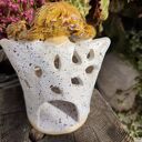 Ceramiczny lampion w kształcie anioła z kotem