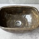 Ręcznie wykonana umywalka ceramiczna w stylu rustykalnym
