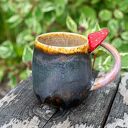 Kubek ceramiczny z muchomorkiem - rękodzieło, ok. 500 ml