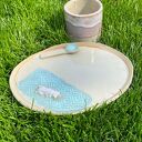 Ceramiczny zestaw do kawy i herbaty z białym pieskiem - kubek, talerzyk i łyżeczka