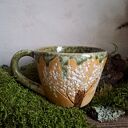 Kubek ceramiczny 'Drzewo' - ręcznie robiony z zielono-turkusowym szkliwem