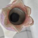 Ręcznie robiony wazon ceramiczny w kształcie tulipana