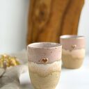 Wysoka czarka ceramiczna bez uszka 250 ml - Różowe migdały z sercem