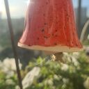 Czerwony dzwoneczek ceramiczny - ręcznie wykonana ozdoba prezent 6 cm