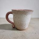 Romantyczna filiżanka ceramiczna na prezent - biel i róż (250 ml)