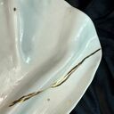 Golden Lines Plate - talerzyk z białej porcelany ze złotymi liniami