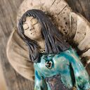 Anioł ceramiczny z kotkiem