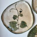 Boho zestaw do serwowania - talerze i podstawka z ceramiki handmade