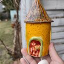 Domek ceramiczny dzwonek Wolna Chwila - rękodzieło do ogrodu i na balkon