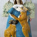 Aniołek z dogami - ceramiczna dekoracja do zawieszenia