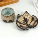 Komplet ceramiczny czarka i talerzyk na espresso z motywem liścia