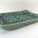 Ręcznie formowana mydelniczka ceramiczna folkowa Ana