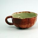 Duża ceramiczna filiżanka z figurką konia
