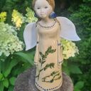 Ręcznie robiony anioł ceramiczny 21 cm - błyszczące szkliwa
