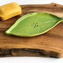 Mydelniczka ceramiczna Liść - handmade do mydła w kostce
