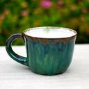 Niebanalny duży kubek ceramiczny szmaragdowo-zielony - 420 ml