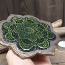 Ceramiczna podstawka na świecę mandala (c908) - butelkowa zieleń i stare złoto