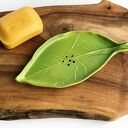 Mydelniczka ceramiczna Liść - handmade do mydła w kostce