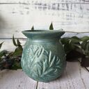 Turkusowy ceramiczny wazon z reliefem