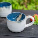 Kubek kamionkowy z wielorybem i waleniem - Niebiańskie plaże, 260 ml