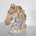 Pegaz - ceramiczne popiersie konia w stylu prowansalskim, biel z przecierkami, 26 cm