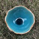 Turkusowa miseczka ceramiczna handmade o organicznej formie