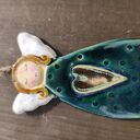 Uśmiechnięty anioł ceramiczny - wyjątkowa dekoracja i prezent