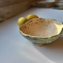 Ceramiczna miseczka na 3 nóżkach - turkusowo-beżowa, handmade
