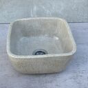 ceramiczna handmade beżowa, nablatowa łazienkowa, minimalistyczna umywalka