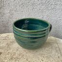 Kubek w prążki z zielonym szkliwem - handmade z pracowni Samaso