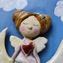 Anioł ceramiczny na desce - wyjątkowa dekoracja handmade