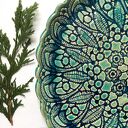 Artystyczny talerz z koronką - ręcznie formowana ceramiczna patera folkowa