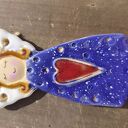 Uśmiechnięty anioł ceramiczny - wyjątkowa dekoracja i prezent