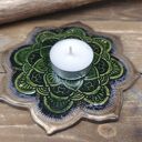 Ceramiczna podstawka na świecę mandala (c908) - butelkowa zieleń i stare złoto