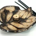 Ceramiczna miseczka liść - podstawka na kadzidło, palo santo i świeczkę