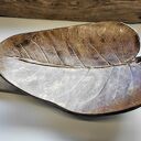 Ceramiczna patera w kształcie liścia