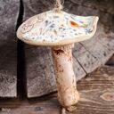 Ceramiczny grzybek z kotkiem - leśna zawieszka handmade