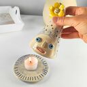 Ozdobny lampion z kwiatkiem, ceramika