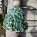 Ręcznie robiony dzwonek ceramiczny - turkusowa ozdoba na balkon i ogród