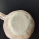 Ręcznie robiona filiżanka ceramiczna z leniwym kotem - pojemność ok. 120 ml