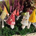 Ręcznie wykonany ceramiczny grzybek do doniczki