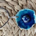 Wisior ceramiczny - turkusowy kwiat (ok. 4 cm) - handmade