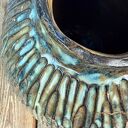 Wazon ceramiczny 'Deep Lines' - ręcznie rzeźbiony unikat