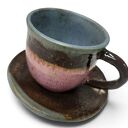 Ręcznie robiona filiżanka ceramiczna z podstawką