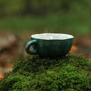 Ceramiczna filiżanka z figurką kota - morska