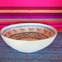 Umywalka Ceramiczna Nablatowa Hafty 31 cm - Wzory Tradycyjnego Folkloru Inspiracją w Twojej Łazience